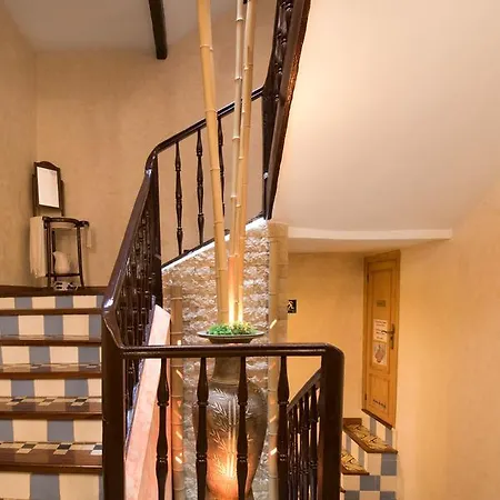 Cuatro Cantones Ostello